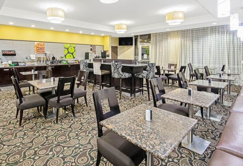 בית מלון כפרי La Quinta By Wyndham Elk City