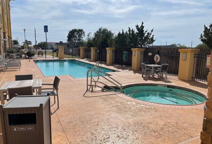 בית מלון כפרי La Quinta By Wyndham Elk City