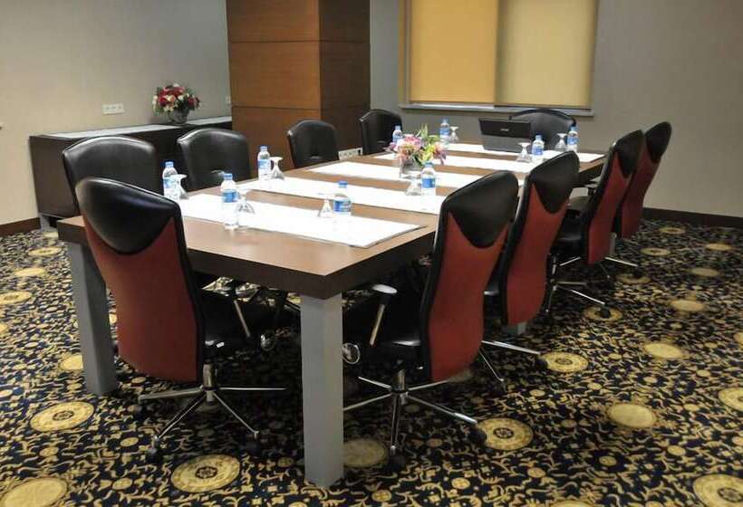 Fotos del hotel MaCity:  8