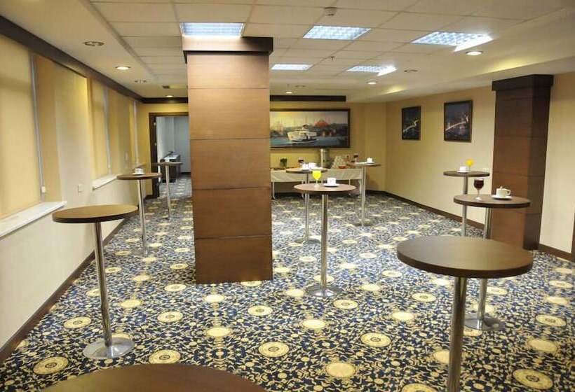 Fotos del hotel MaCity:  9