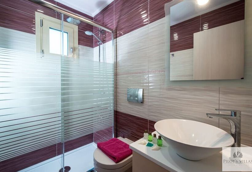 Fotos del hotel Pilot's Villas Luxury Suites:  18