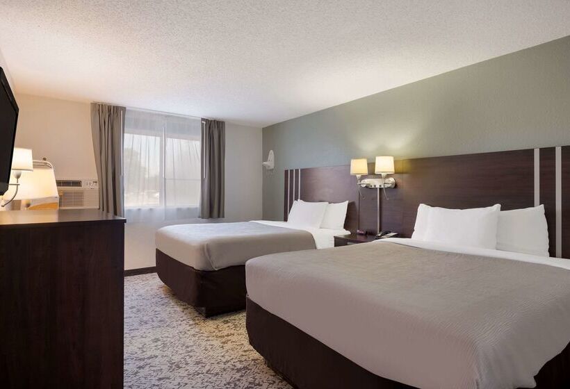هتل Quality Inn Hall Of Fame