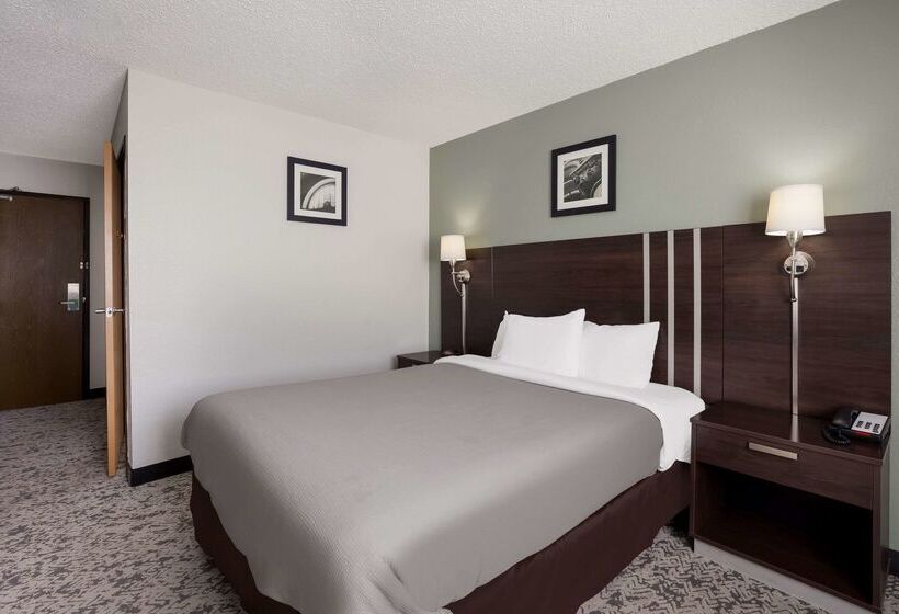 هتل Quality Inn Hall Of Fame