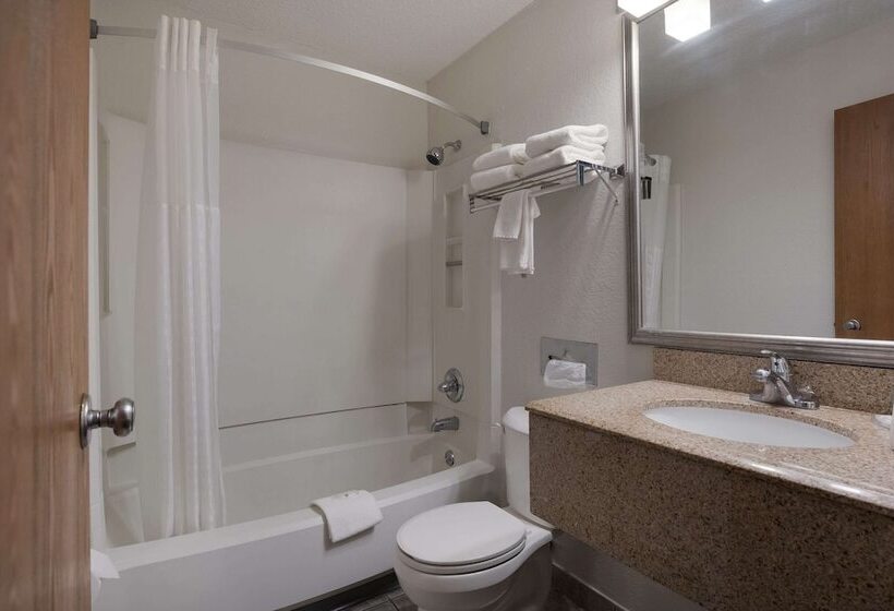هتل Quality Inn Hall Of Fame