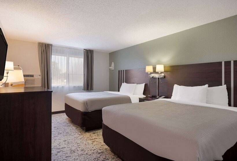 هتل Quality Inn Hall Of Fame
