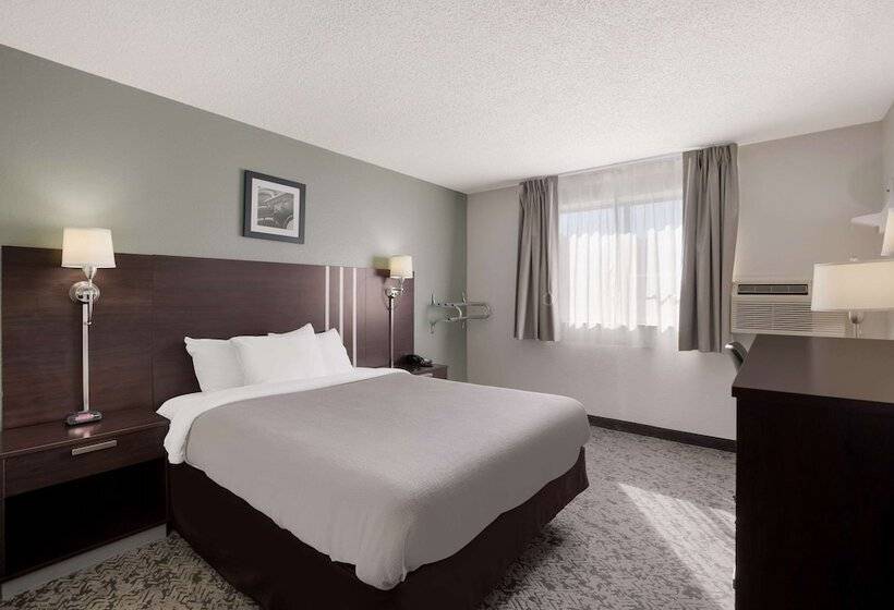 هتل Quality Inn Hall Of Fame