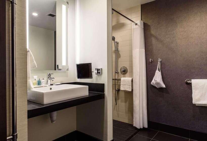 هتل Radisson Blu Mall Of America