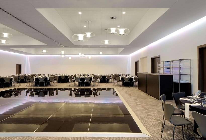 هتل Radisson Blu Mall Of America