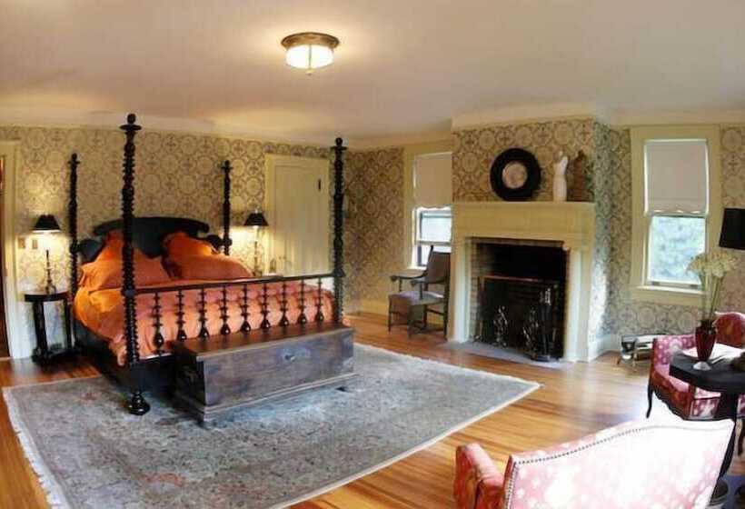 Отель Rock Hall Luxe Lodging