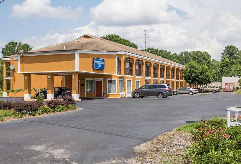 בית מלון כפרי Rodeway Inn