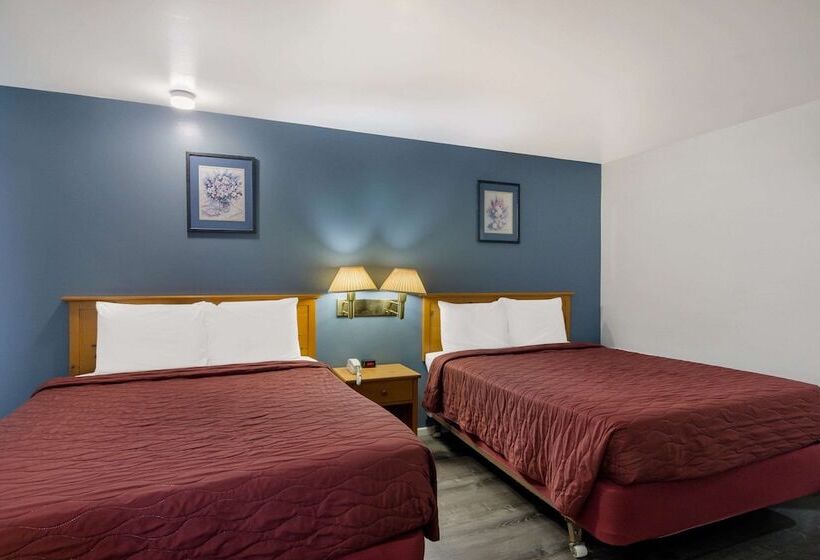 בית מלון כפרי Rodeway Inn & Suites Sidney Historic Downtown I80