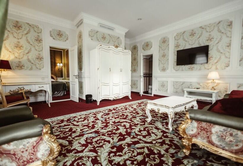 هتل Royal Grand
