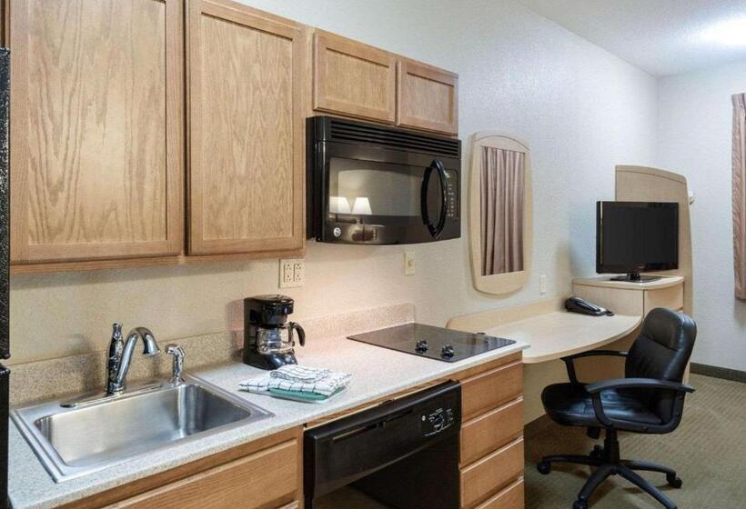 هتل Suburban Studios Morgantown