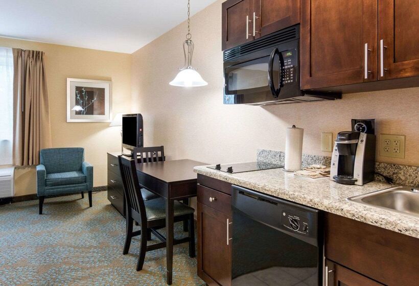 فندق Suburban Studios Quantico