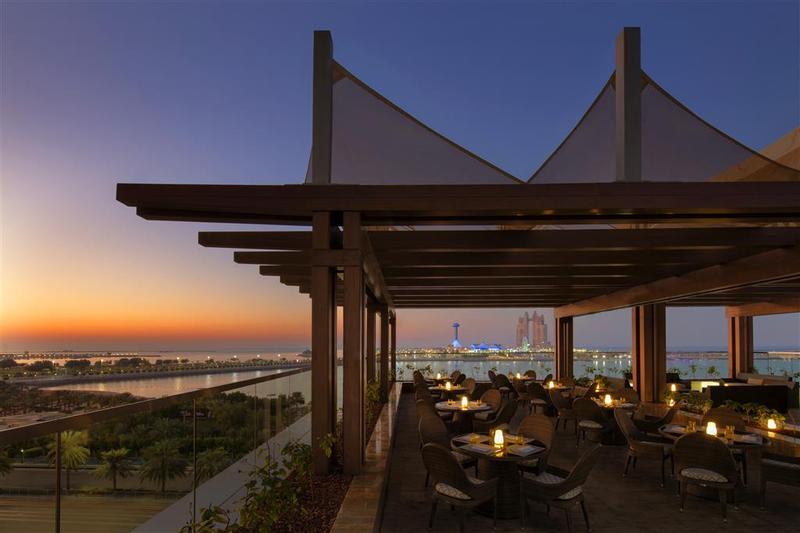 هتل The St. Regis Abu Dhabi