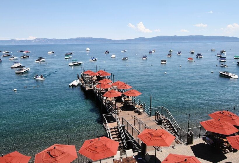 هتل West Shore Cafe And Inn