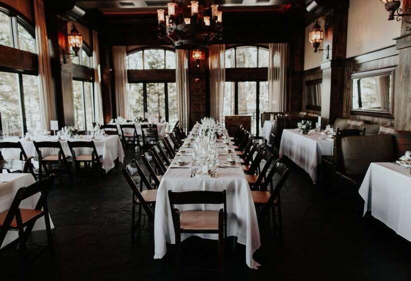 هتل West Shore Cafe And Inn