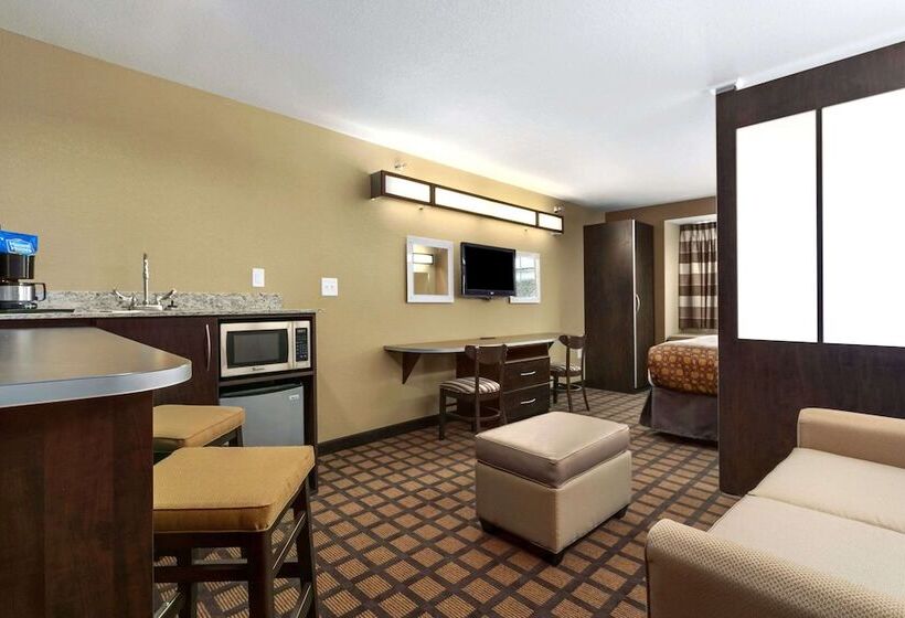 Microtel Inn & Suites By Wyndham Minot