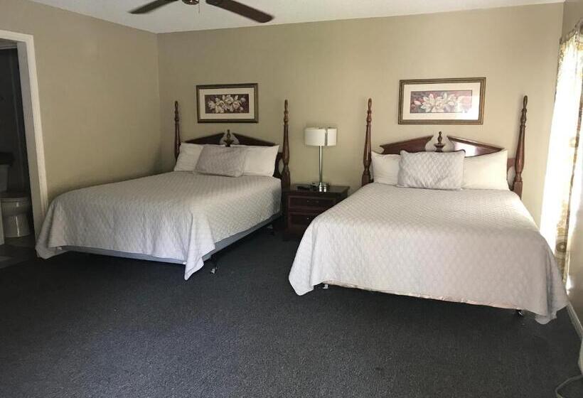 استراحتگاه Columbia Lakes Hotel & Conference Center
