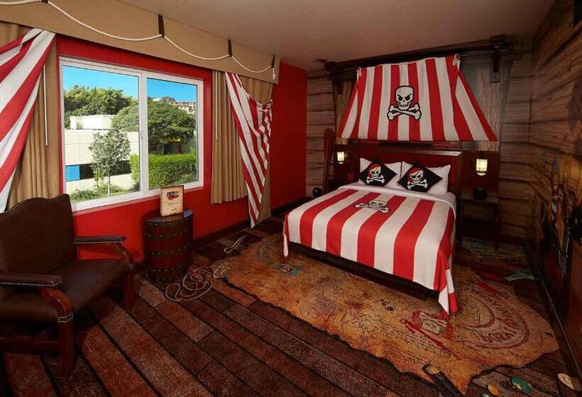 استراحتگاه Legoland California Hotel and Castle