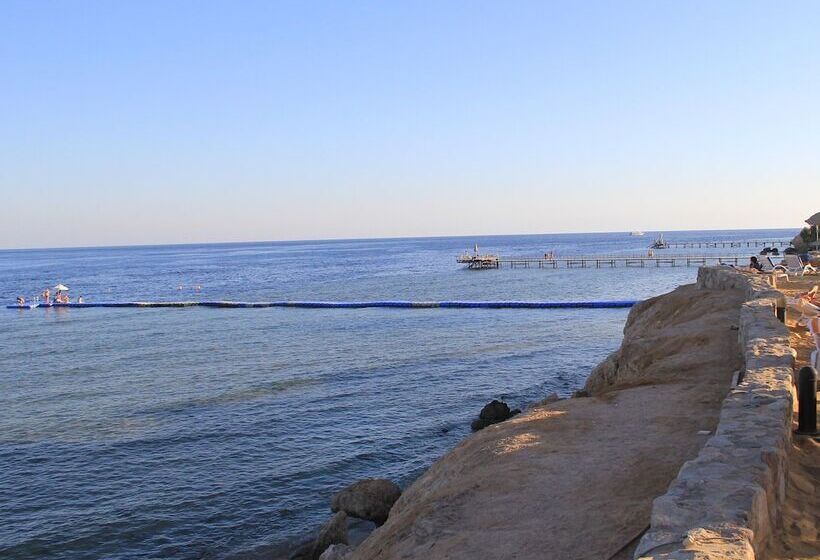 استراحتگاه Queen Sharm Aqua Park
