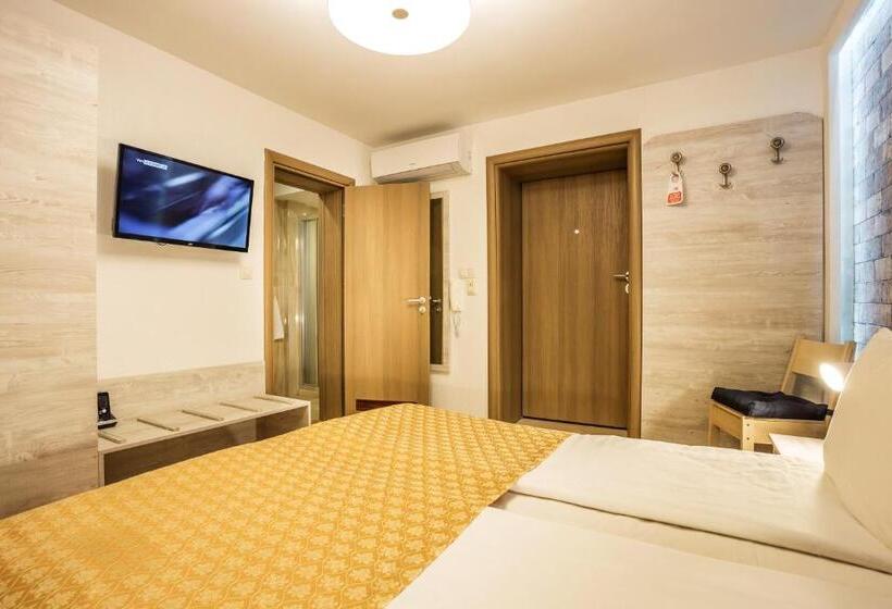 Fotos del hotel Sofia Place Hotel By Hmg:  11