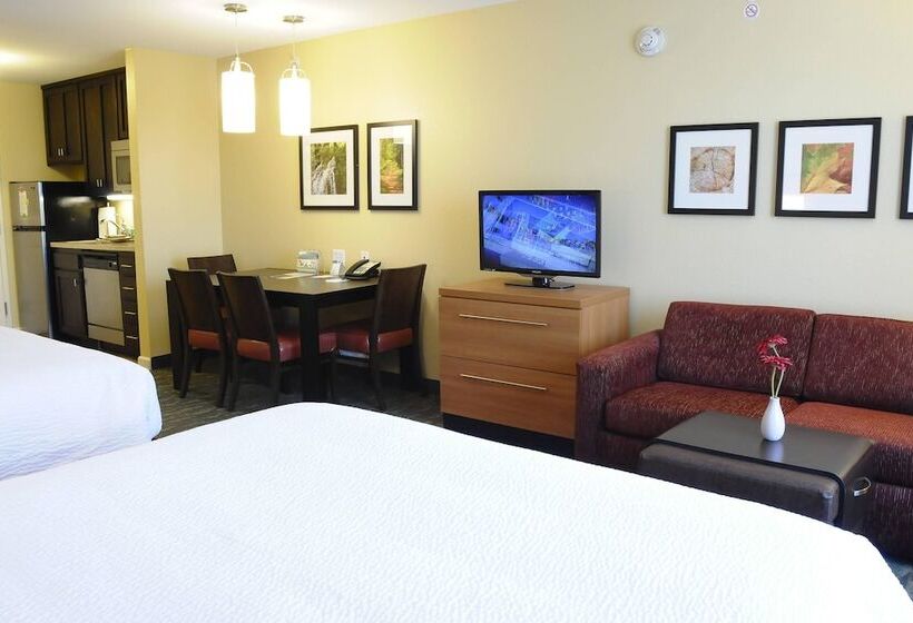 Towneplace Suites Redding