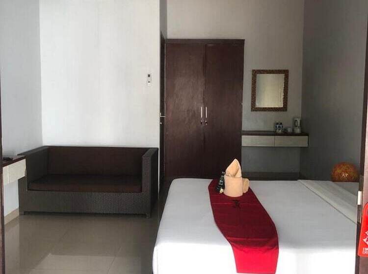 هتل Reddoorz Near Jimbaran Beach 2
