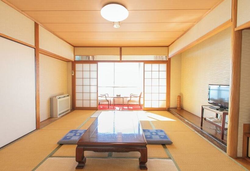 בית מלון כפרי Tabist Setouchi No Yado Takehara Seaside