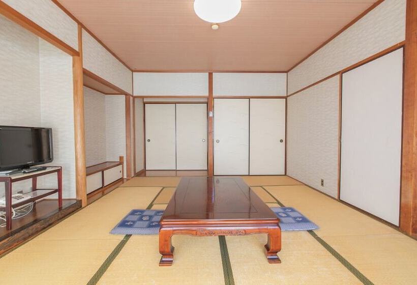 בית מלון כפרי Tabist Setouchi No Yado Takehara Seaside