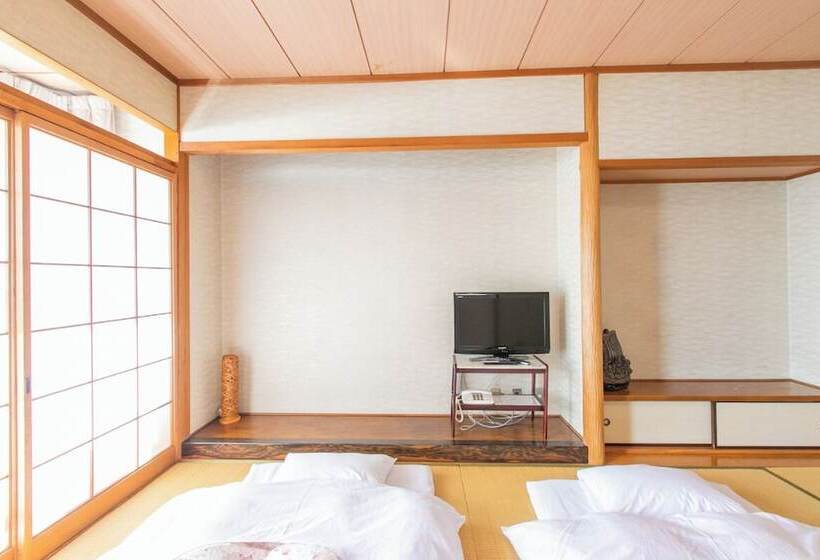 בית מלון כפרי Tabist Setouchi No Yado Takehara Seaside