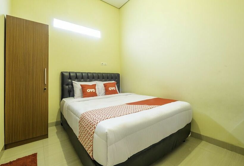 هتل Zleepy Sasana Budaya By Oyo Rooms