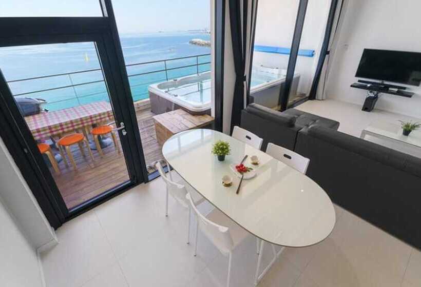 פנסיון Goseong Croton Pool Villa