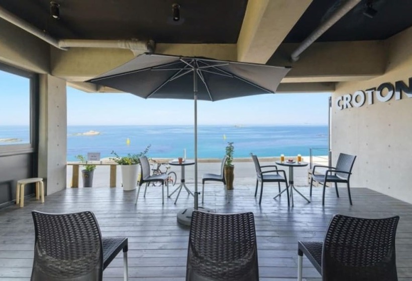 פנסיון Goseong Croton Pool Villa