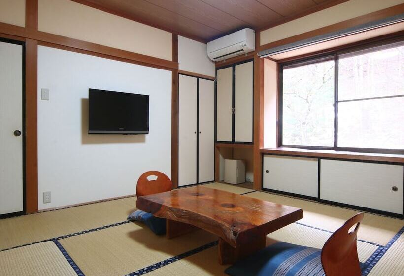 ریوکان Kamanuma Onsen Daikisen