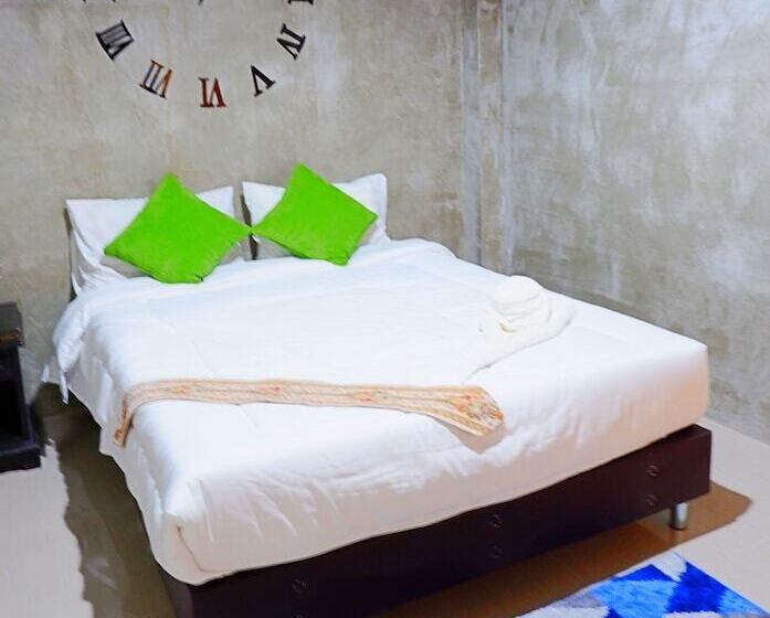 هتل Baan Lung Yod Resort Keangkrachan