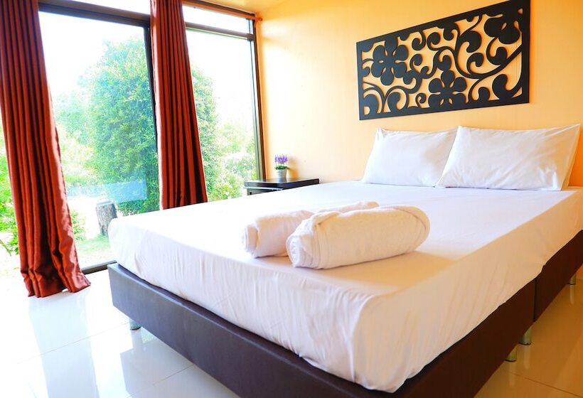 هتل Baan Lung Yod Resort Keangkrachan