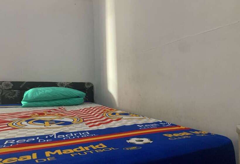 هتل Dinar Homestay