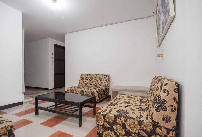 پانسیون Reddoorz Near Jembatan Makalam Jambi