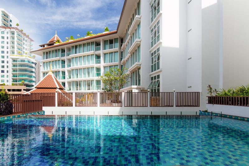 هتل Aiyara Grand