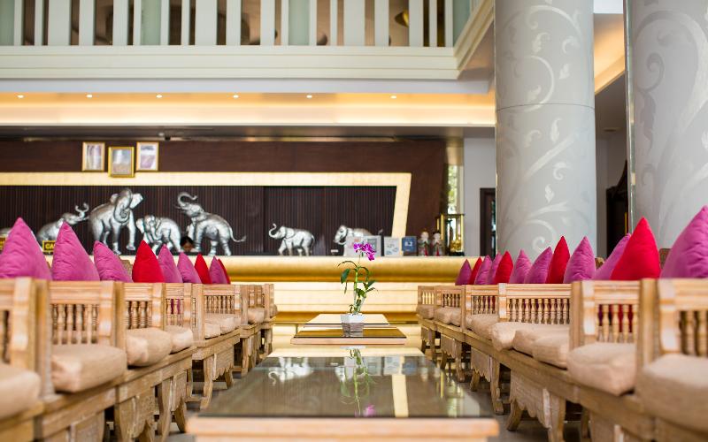 هتل Aiyara Grand