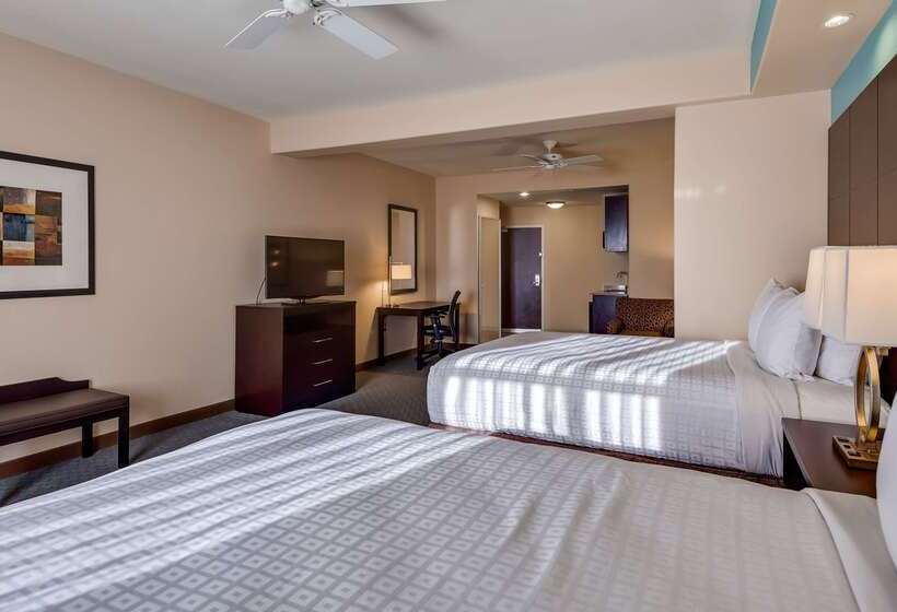 هتل Best Western Plus Midland Suites