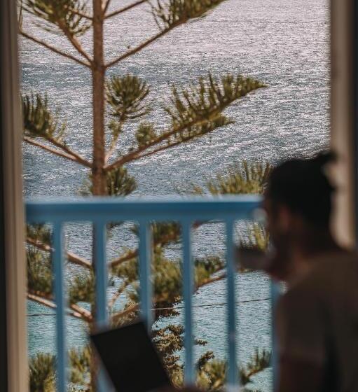 هتل Blue Bay Resort Village
