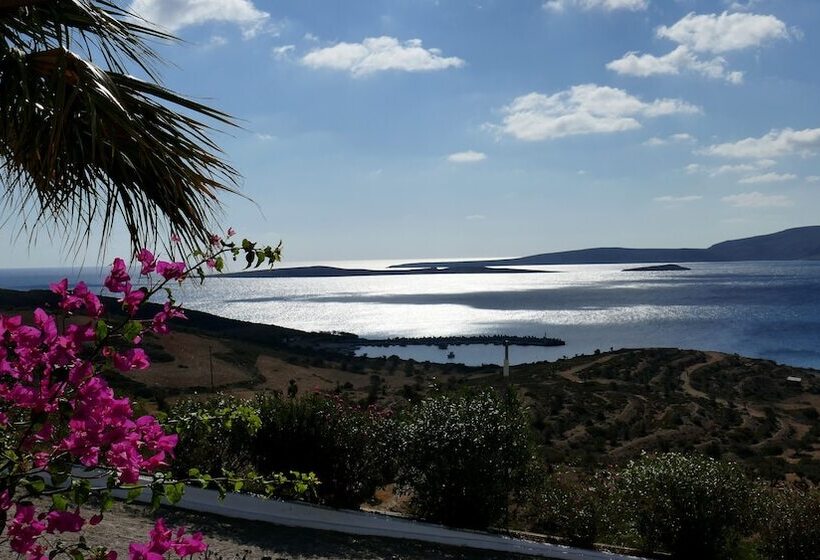 هتل Castri Village