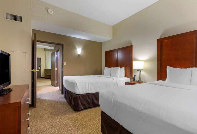 בית מלון כפרי Comfort Suites Near Potomac Mills