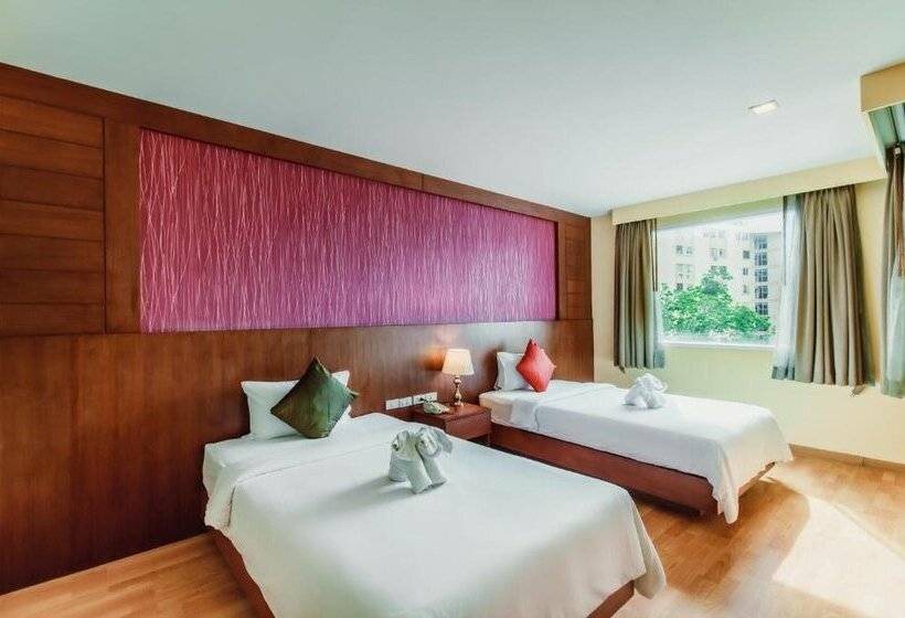 هتل Elite Suites Patong