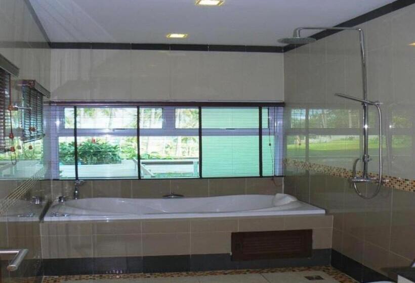 هتل Grand Hill Residence