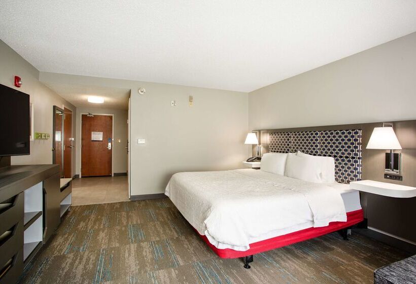 هتل Hampton Inn Elkins