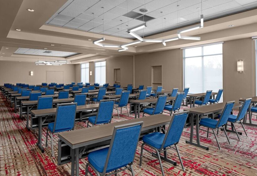 בית מלון כפרי Hilton Garden Inn Salt Lake City Airport