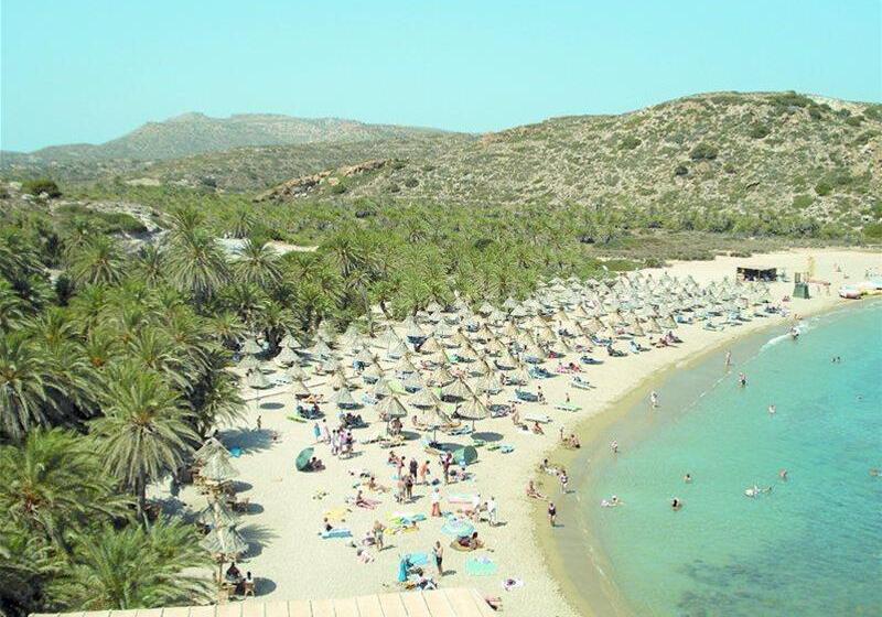 هتل Hiona Holiday